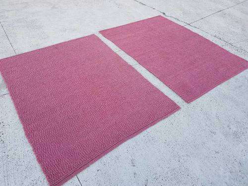 Awesome dusty-pink woven wool carpets with a plain-colour design - price/carpet - RS17Sale