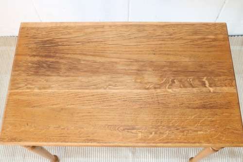 A gorgeous and stylish vintage solid Oak occasional/ side table with Sheraton legs - lovely
