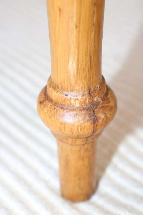 A gorgeous and stylish vintage solid Oak occasional/ side table with Sheraton legs - lovely