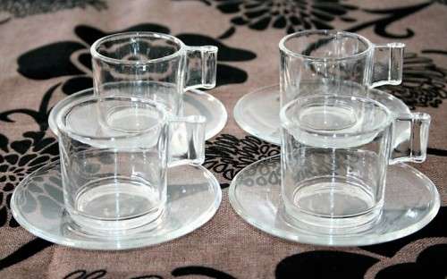 A superb set of 4x original Italian made glass demitasse/ espresso coffee cups in great  condition