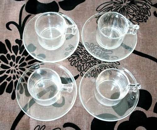 A superb set of 4x original Italian made glass demitasse/ espresso coffee cups in great  condition