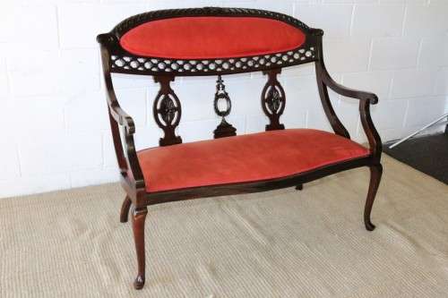 A fantastic antique Edwardian "duet parlour settee" couch w magnificent carved detailing - stunning!
