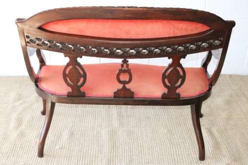 A fantastic antique Edwardian "duet parlour settee" couch w magnificent carved detailing - stunning!