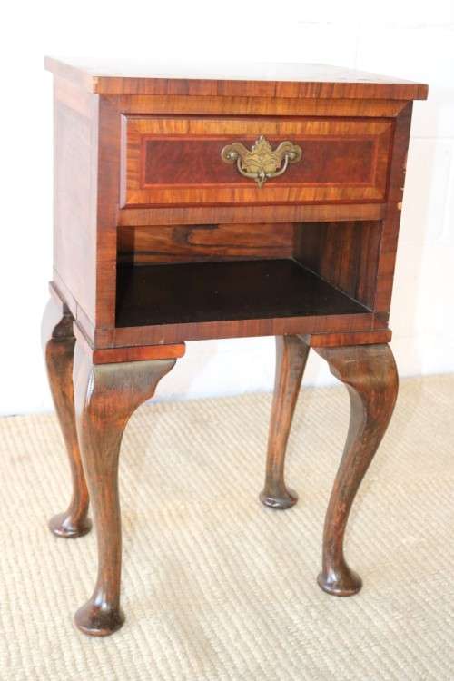 A beautiful antique walnut Queen Anne night pedestal cabinet with a brass handle - lovely!