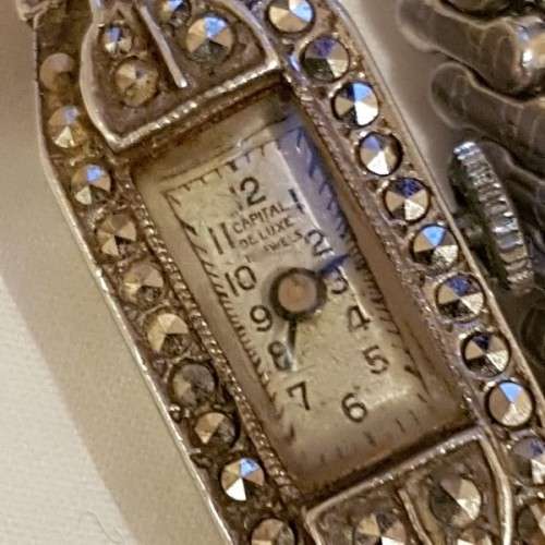 Awesome antique Swiss made Capital DeLuxe ladies 15 Jewell Art Deco wrist watch w/ Marcasite stones