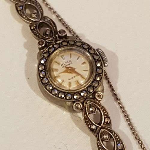A fabulous vintage Swiss made Olma 17-Jewel Incabloc Art Deco wrist watch w/ Marcasite stones