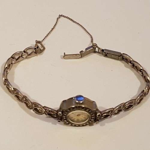 A fabulous vintage Swiss made Olma 17-Jewel Incabloc Art Deco wrist watch w/ Marcasite stones