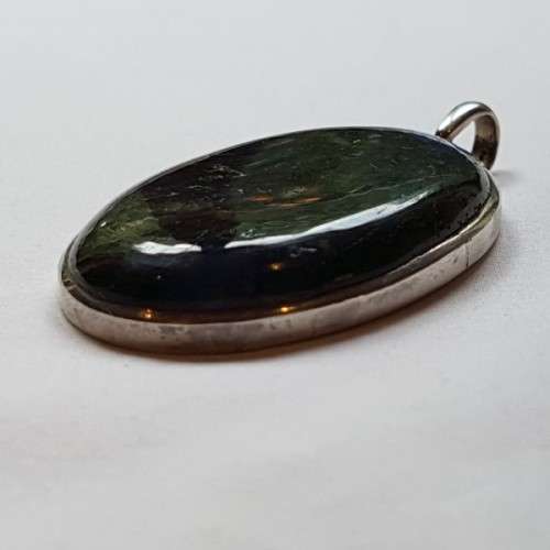 A spectacular LARGE "Labradorite" and sterling silver pendant in beautiful condition = Wow!!!