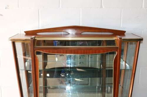 An amazing vintage c1970's Retro display cabinet with double glass sliding doors & glass shelves