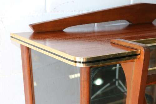An amazing vintage c1970's Retro display cabinet with double glass sliding doors & glass shelves