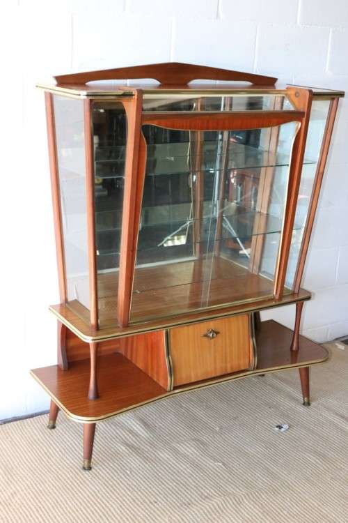 An amazing vintage c1970's Retro display cabinet with double glass sliding doors & glass shelves