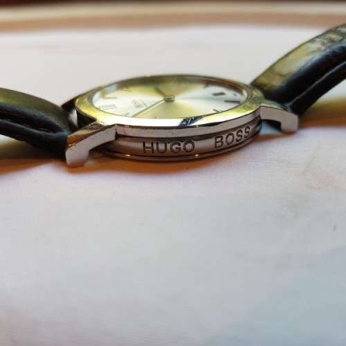 A stunning classic "Hugo Boss" model 1610 gents stainless steel wrist watch with a leather strap