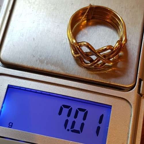 An incredible 14ct yellow gold ladies 4-band "puzzle" ring in its presentation box = stunning!!!