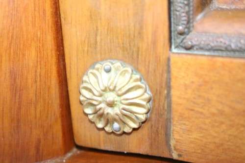 Superb vintage French "Vernis Martin" Louis XV-style show case w/ amazing marquetry inlay detailing