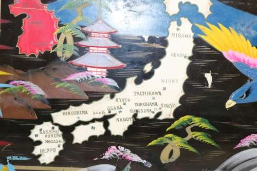 **RS17** A stunning Oriental black picture/ photo album with beautiful traditional art on the front