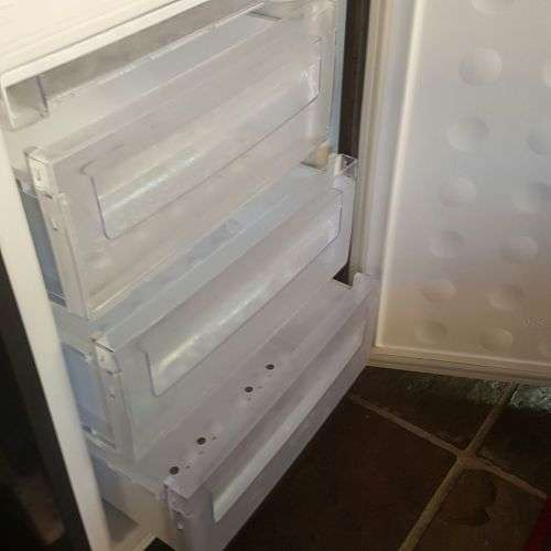 An amazing "Samsung" model RL43WCIH fridge-freezer combo in full working condition