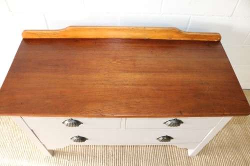A charming vintage Oak wash stand with a two-tone design & three spacious drawers - lovely!