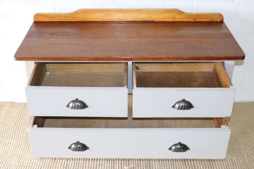 A charming vintage Oak wash stand with a two-tone design & three spacious drawers - lovely!