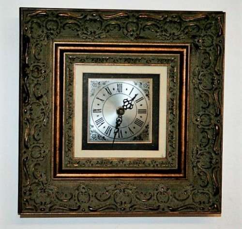 An amazing and unusual (quartz) wall clock in a stunning ornate moulded gilded frame - RS17CL