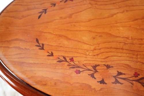 A fantastic Italian oval occasional/ sewing table with wonderful floral marquetry inlay detailing