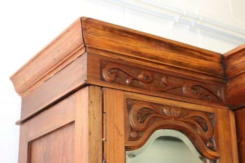 **RS17_Clearance** Victorian hand carved Art Nouveau (c1890) large walnut "Armoire" wardrobe