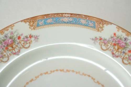 A spectacular Japanese made 8-setting "Royal Ceramic" (Noritake) porcelain dinner service = WOW!!!