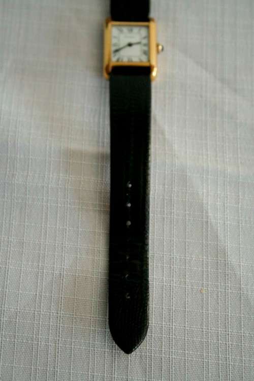 **RS17** Beautiful Swiss made 18ct gold plated ladies Cartier watch in great working condition