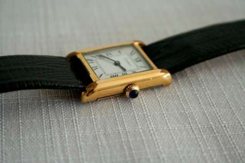 **RS17** Beautiful Swiss made 18ct gold plated ladies Cartier watch in great working condition