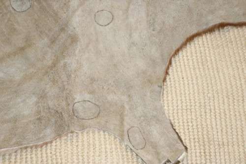**RS17** An awesome (1,4m x 1,1m) genuine Blesbok skin/ hide mat in great condition