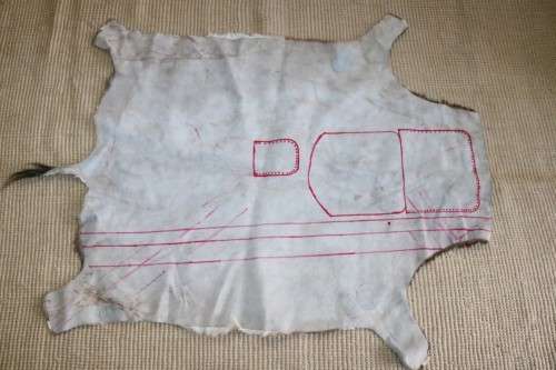 **RS17** An awesome (1,3m x 1m) genuine Blesbok skin/ hide mat in great condition