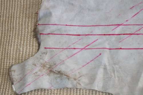 **RS17** An awesome (1,3m x 1m) genuine Blesbok skin/ hide mat in great condition
