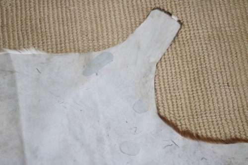 **RS17** An awesome (1,3m x 0,9m) genuine Blesbok skin/ hide mat in great condition