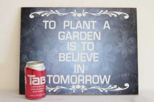 **RS17** An awesome inspirational wall hanging sign with a string on the back in good condition