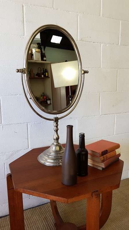 An exquisite vintage Edwardian-style table vanity mirror with a wide base in great condition - RS17M