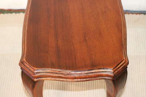A gorgeous and stylish vintage teak occasional/ side table with Queen Anne legs - perfect for a lamp