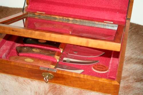 Rare 500-limited edition original S. Mackrill custom made African Big Five boxed hunting knife set!