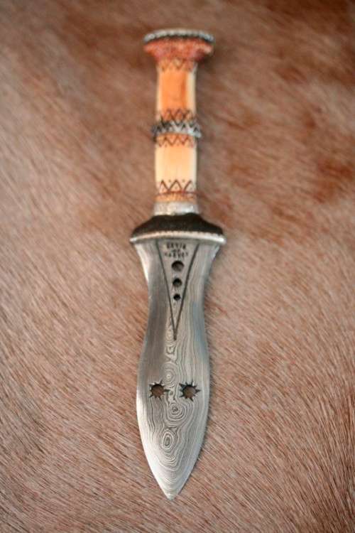 Discounted!!! Spectacular hand made Kevin & Heather Harvey 1/4 scale West African Kuba Knife