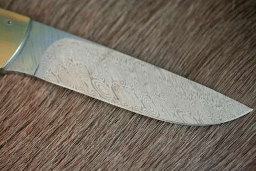 Incredible custom made Mike Skellern Damascus steel & bone handle knife w/ brass embellishments