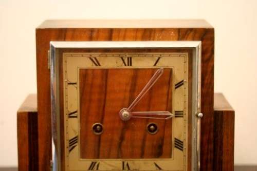 An amazing vintage Art Deco British made "British Clock Coronet" mechanical mantel clock - RS17CL