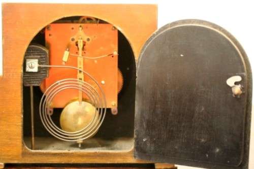 An amazing vintage Art Deco British made "British Clock Coronet" mechanical mantel clock - RS17CL