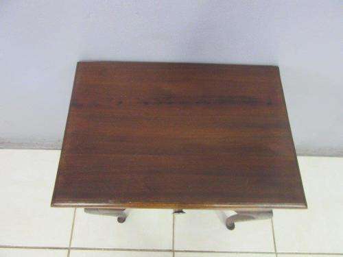 A very stylish imbuia bedside table with amazing Queen Anne legs and a centre drawer - stunning!!