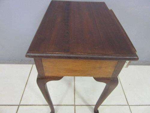 A very stylish imbuia bedside table with amazing Queen Anne legs and a centre drawer - stunning!!