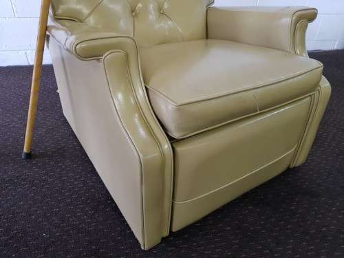 A beautiful 1970's retro recliner chair, fantastic in a sun room, patio, porch - very stylish!!