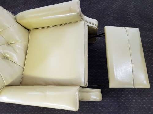 A beautiful 1970's retro recliner chair, fantastic in a sun room, patio, porch - very stylish!!