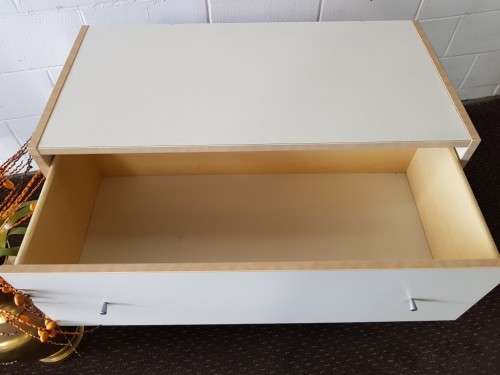 **RS17** A modern styled white & cedar colour 3-drawer chest of drawers with ample storage space
