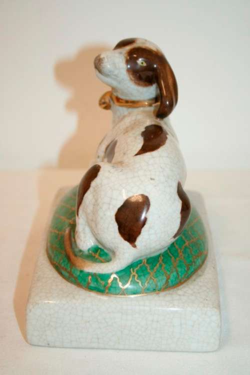 A wonderful vintage porcelain "laying dog" figurine by "Wong Lee" - original Chinese porcelain
