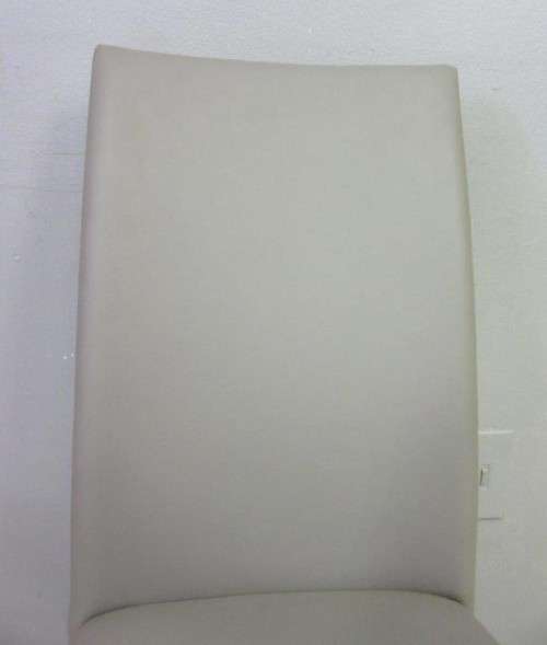 A beautifully upholstered Italian designed original "Calligaris" Anais light grey occasional chair