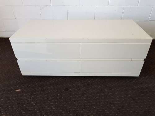 A spacious modern white chest of drawers/ storage unit with 4x shelves - very practical!!