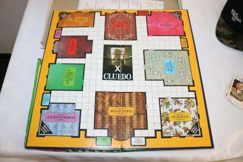An amazing and rare vintage (1983) "Cluedo" board game - very collectable early edition!