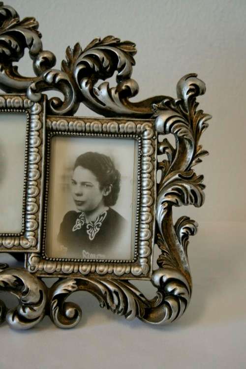 A beautiful ornate silver moulded 3-picture photo frame in great condition - Perfect for family pics